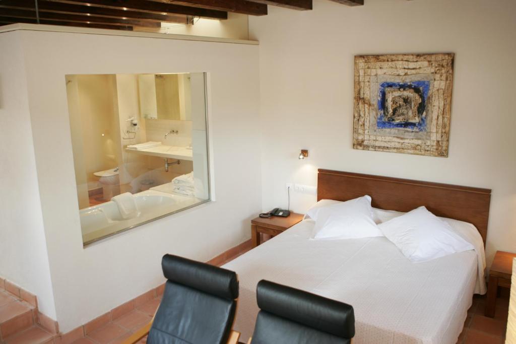 Hotel Cal Naudi 레스 카세스 달카나르 객실 사진