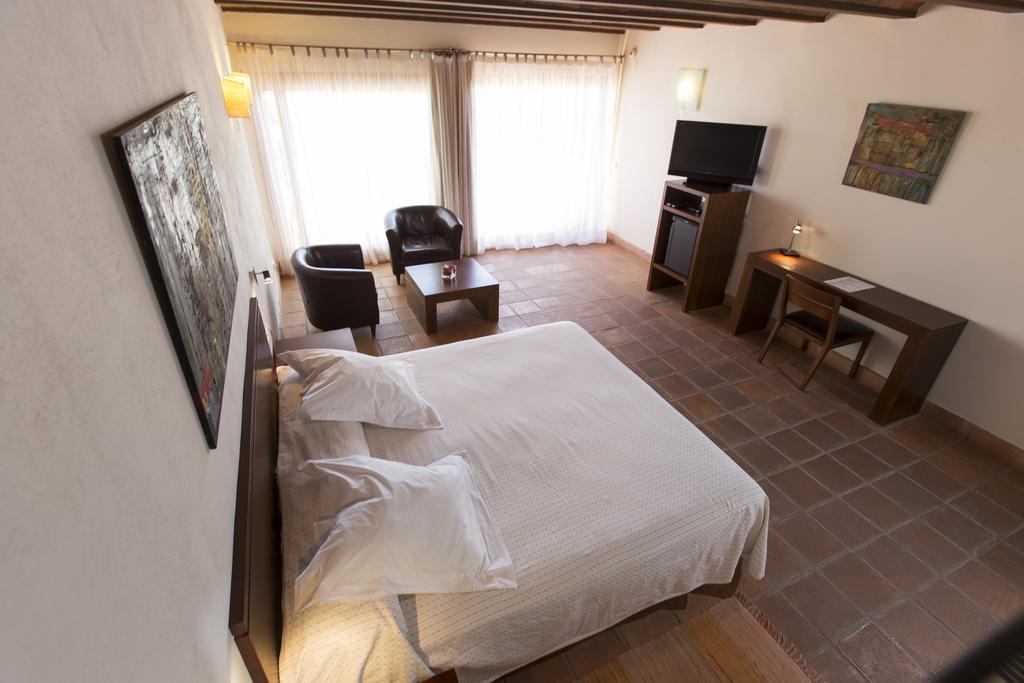 Hotel Cal Naudi 레스 카세스 달카나르 외부 사진